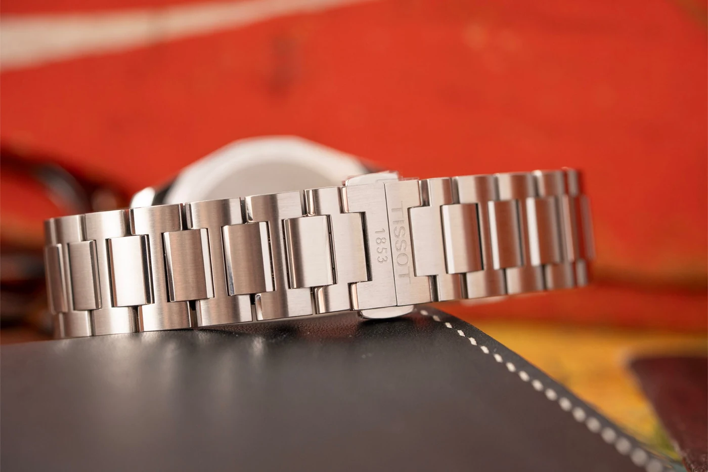 Brazalete de acero y broche del Tissot, sin personalización adicional